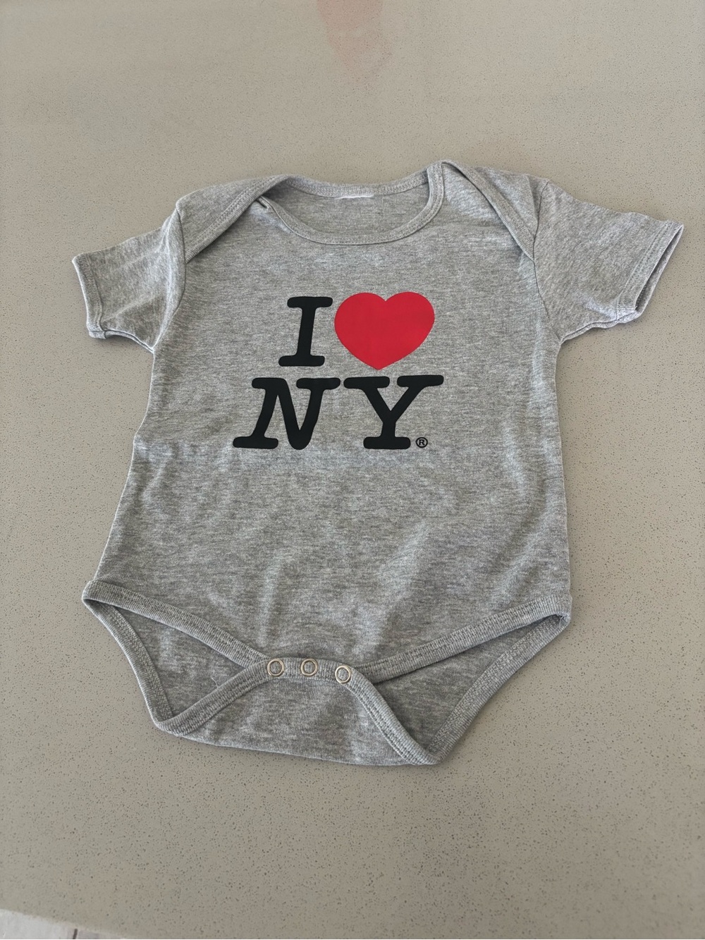I ❤️ NY baby onesie